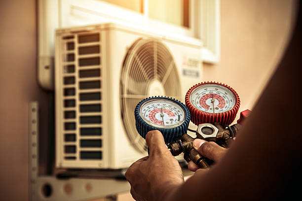 Professional Ductwork Repair technician working in Pendleton, IN